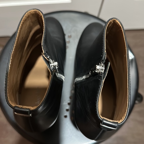 Calvin Klein Savana Mirrored Leather Bootie size 7 - Picture 4 of 6